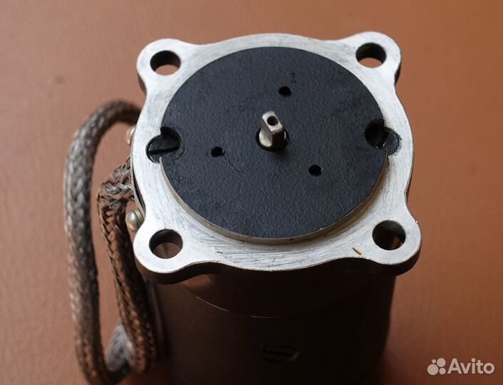 Двигатель постоянного тока Д-75М