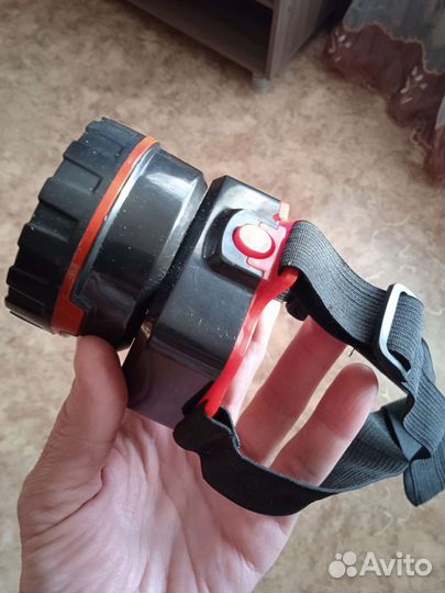 Налобный фонарь