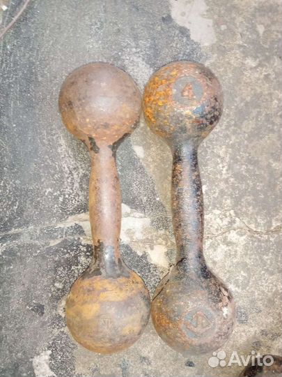 Гантель 4кг