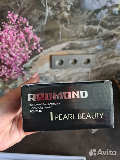 Расческа выпрямитель Redmond