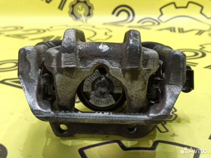 Суппорт задний правый Bmw 5-Series F10 N52B25