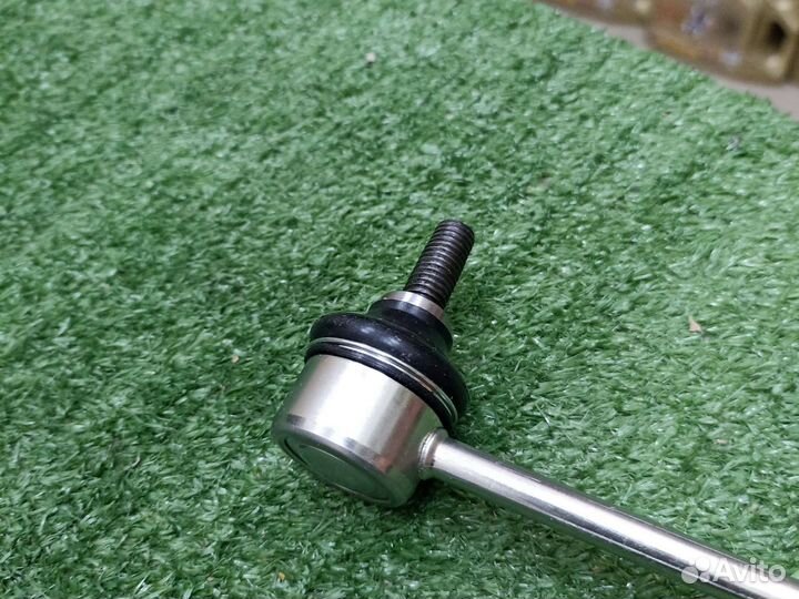 Стойка стабилизатора Volvo XC70 II (2007-2016г)