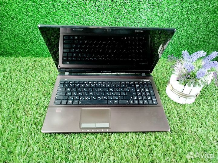 Asus, для дома, работы и слабых игр