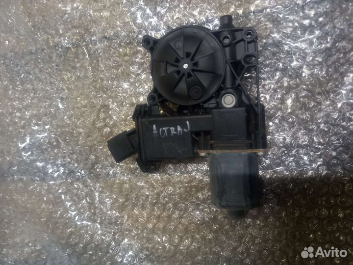 Opel astra j моторчик эсп водительской двери