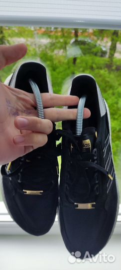 Кроссовки adidas forest grove