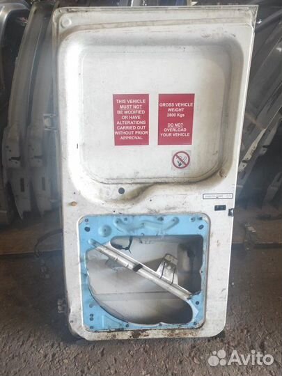 Дверь багажника правая Ford Transit FY 2.0L