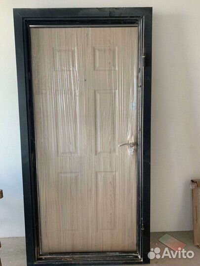 Бирск. Дверь входная металлическая