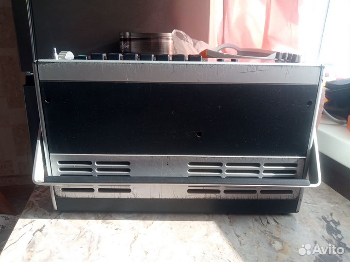 Магнитола telefunken 102C