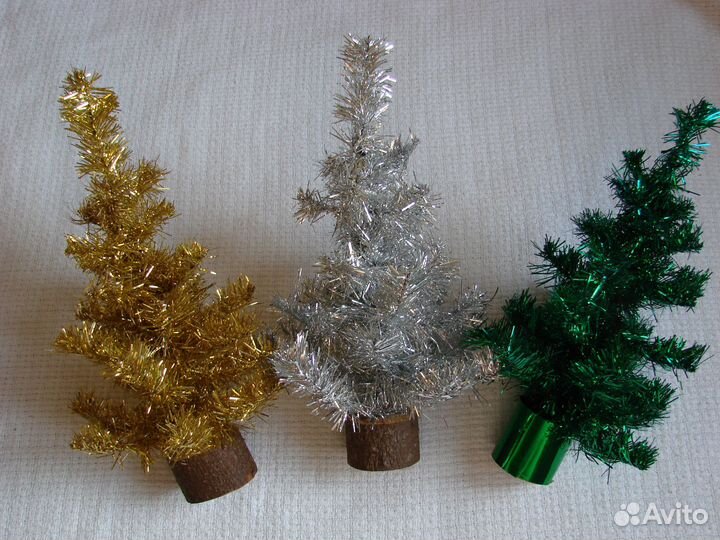 Елки настольные блестящие или с украшениями