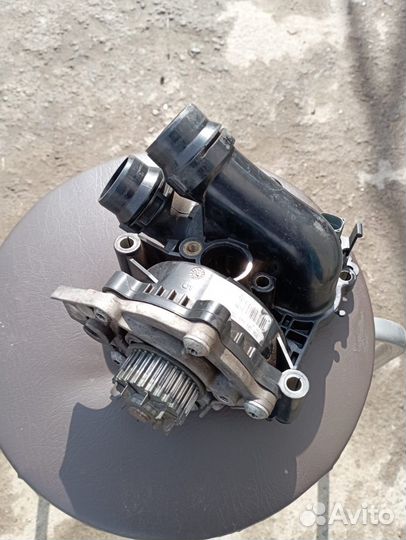 Помпа охлаждения Volkswagen Tiguan 2.0 TSI