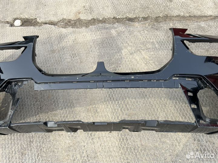 Передний бампер BMW G07 Lci