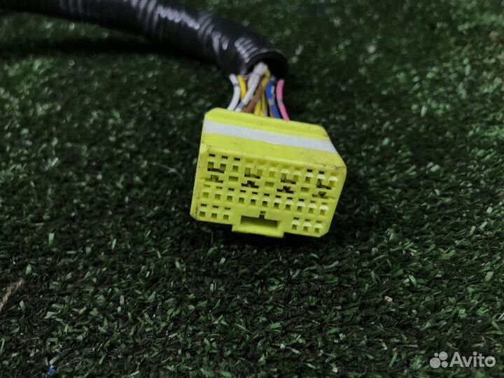 Проводка под торпедо Toyota Vista ZZV50 1zzfe 1999