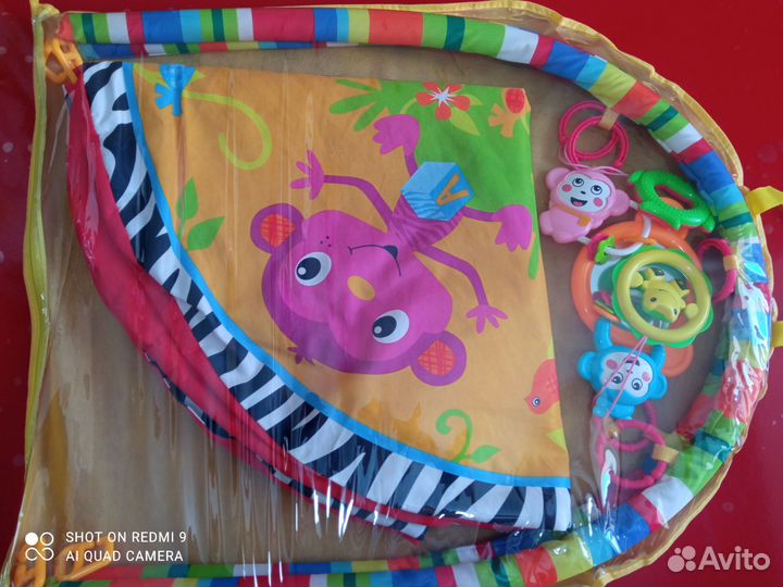 Развивающий коврик