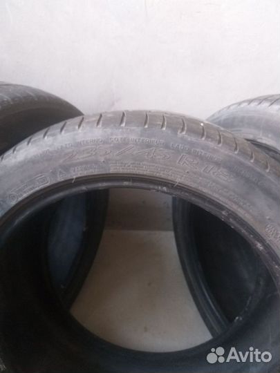 Michelin Pilot Primacy 235/45 R18 95