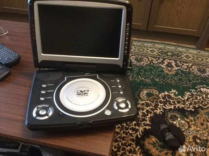 Двд проигрыватель с телевизором и флешкой