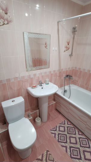 2-к. квартира, 68 м², 4/9 эт.