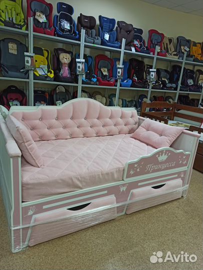 Кроватка с каретной стяжкой