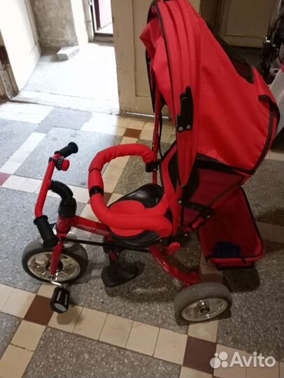 Трехколесный велосипед