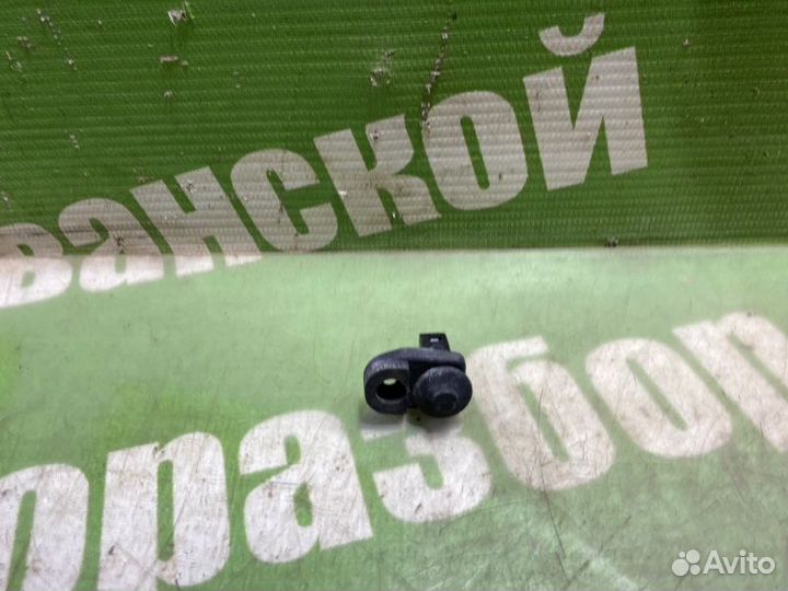 Концевик двери Nissan Skyline PV36 VQ35HR 2008