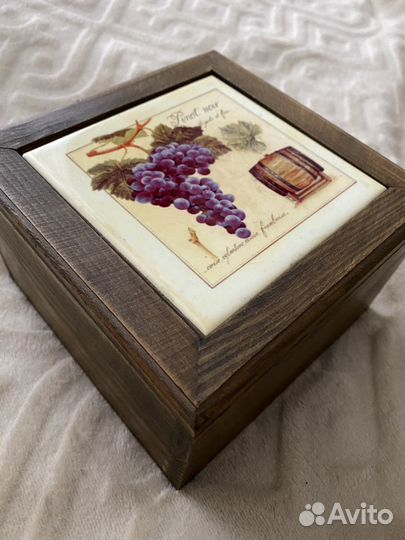 Деревянные шкатулки