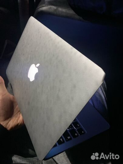 Apple MacBook Air 2011