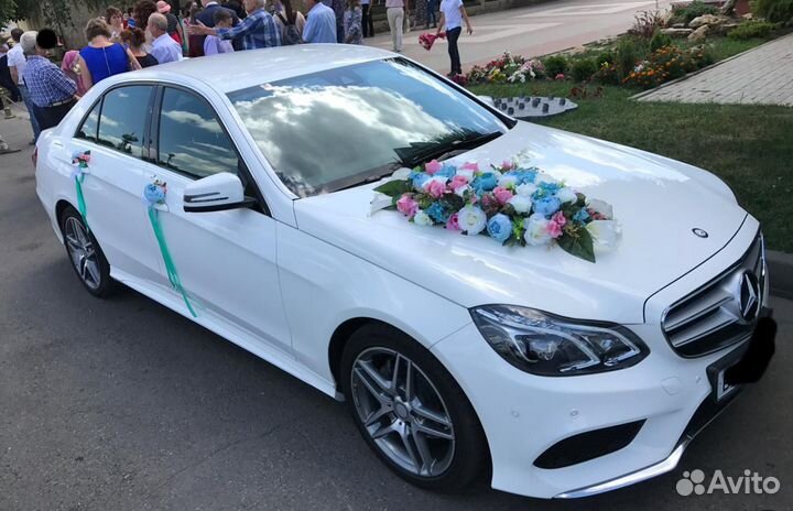 Свадебные украшения для машины