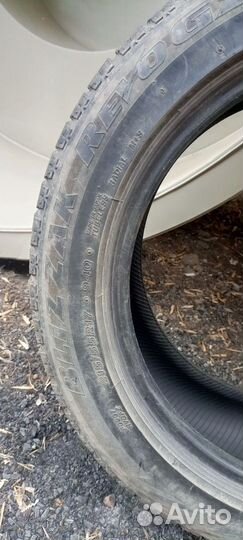 Bridgestone Blizzak Revo GZ 215/55 R17
