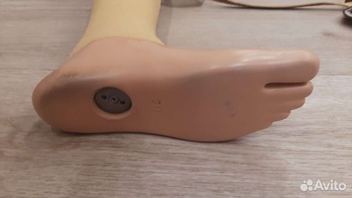 Протез нижней конечности. Протез голени левой ноги