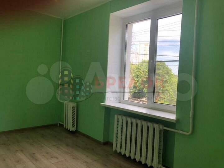 3-к. квартира, 50 м², 2/5 эт.