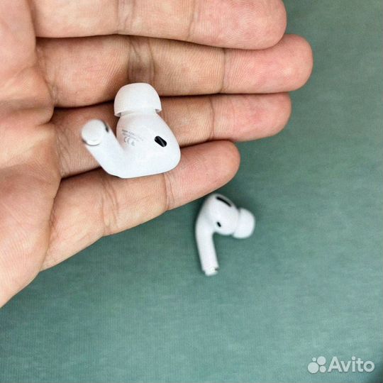 AirPods Pro 2: Погружение в мир звука