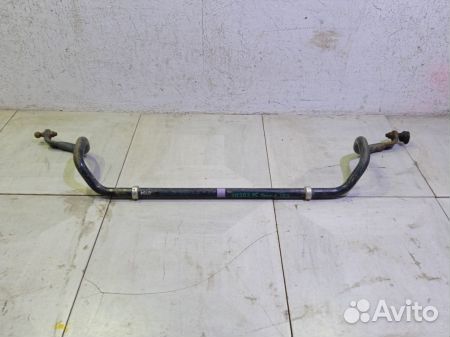 Стабилизатор передний