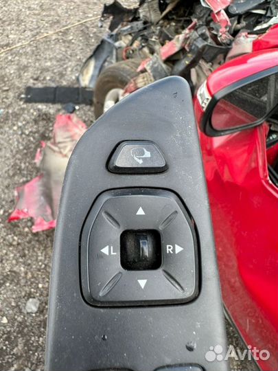 Блок управления зеркалами Hyundai Ix35 2.0 G4KD