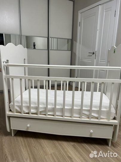 Кроватка детская