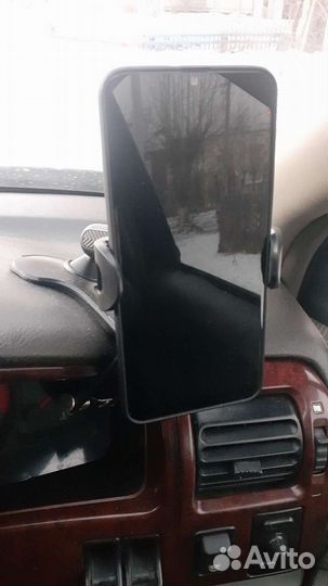 Автомобильный держатель для телефона