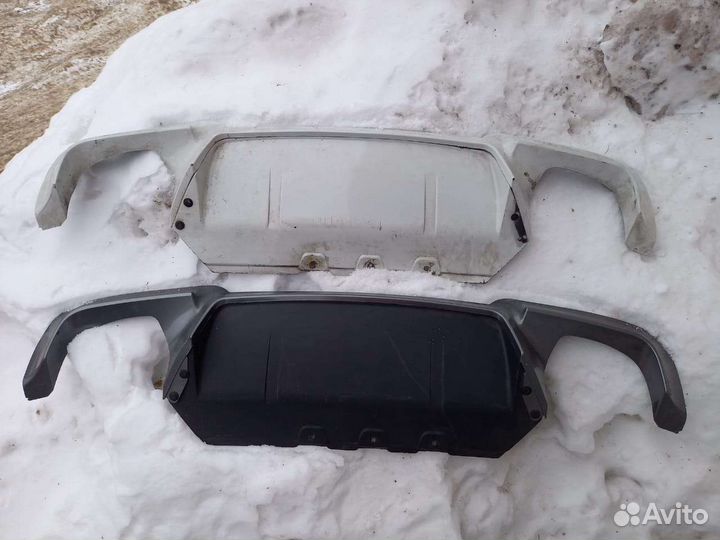 M5 диффузор Bmw5 F10 под раздвоенный глушитель