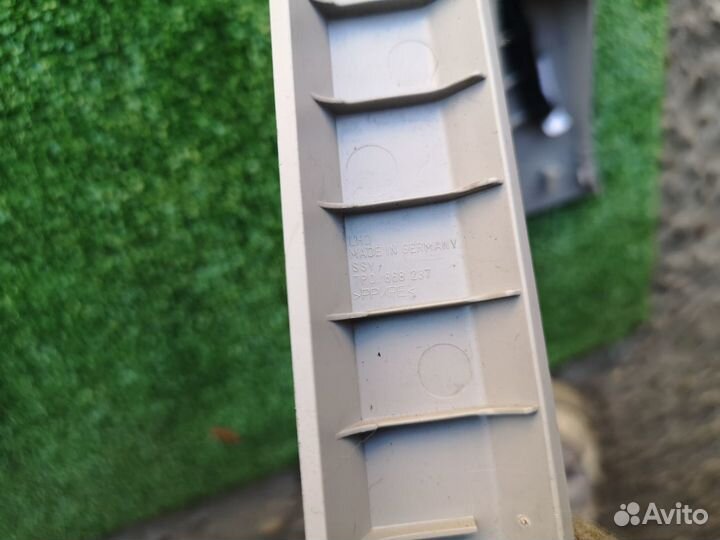 Обшивка передней стойки для VW Touаrеg NF 10-18