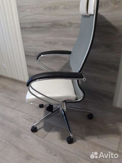 Компьютерное кресло