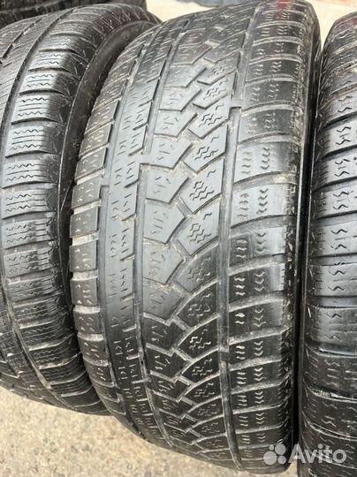 Ovation W-586 235/55 R17