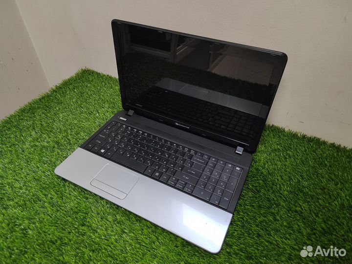 Packard Bell (8 RAM/SSD)