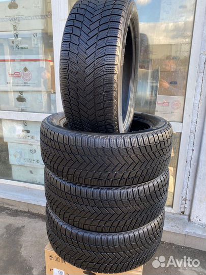 Michelin X-Ice Snow 275/50 R22 113T