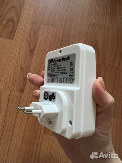 Зарядное устройство GP PowerBank gppb420GS