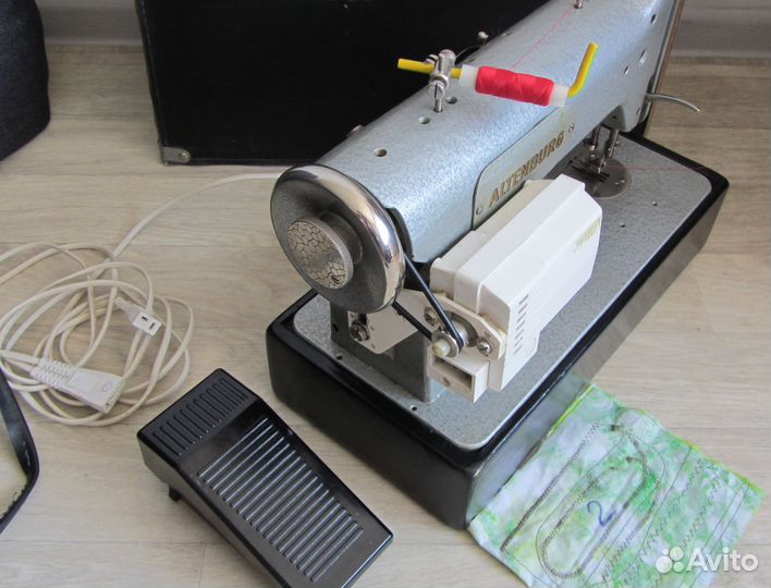 Швейная машина altenburg