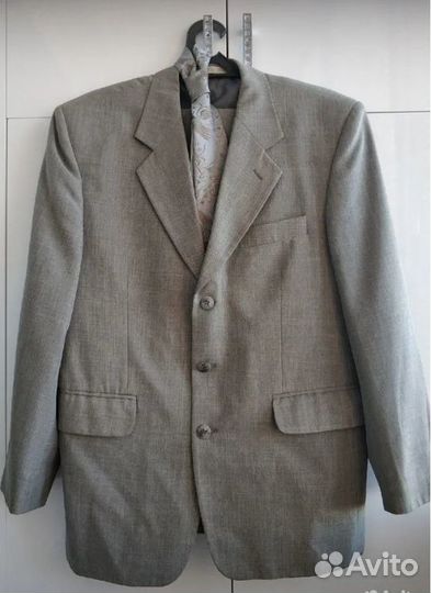 Мужской классический костюм 46-48 размер