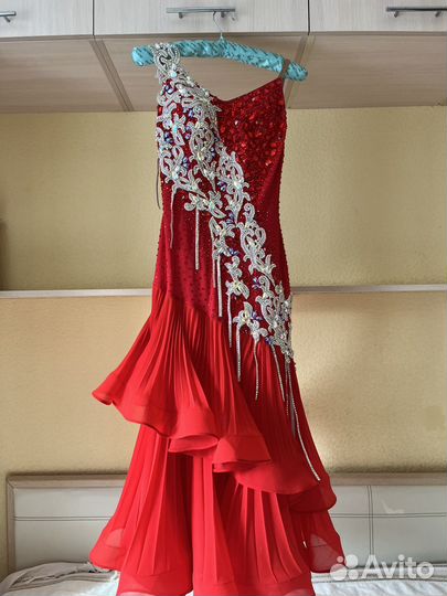 Бальное платье, стандарт