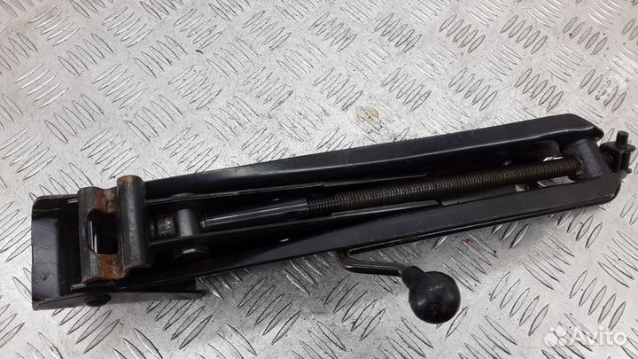 Домкрат на Land Rover Freelander 1