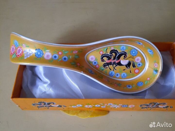 Масленка новая, блюдо под маслины