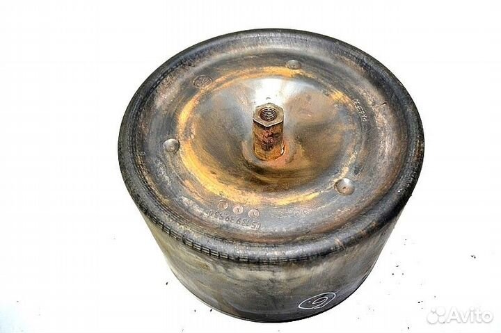 Стакан пневмобаллона прицепного моста, правый schm