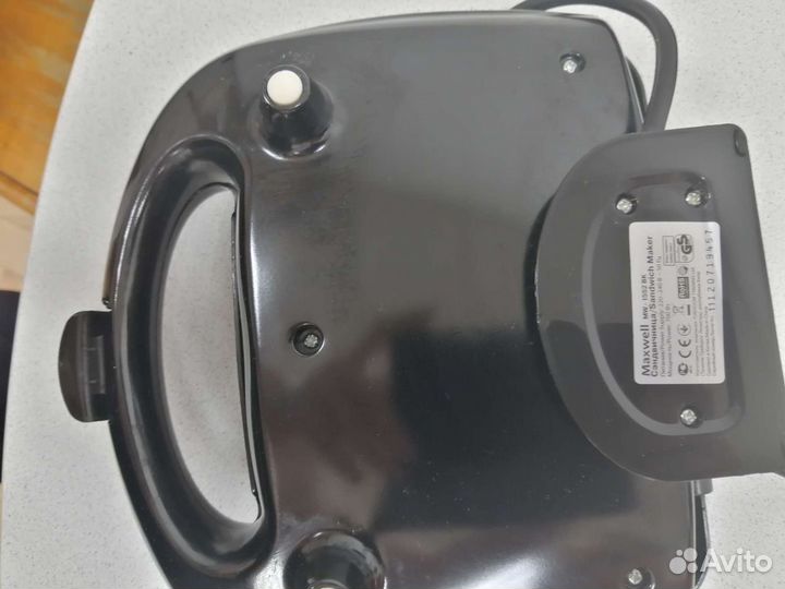 Сендвичница