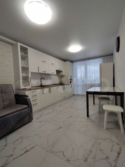 2-к. квартира, 65 м², 3/3 эт.