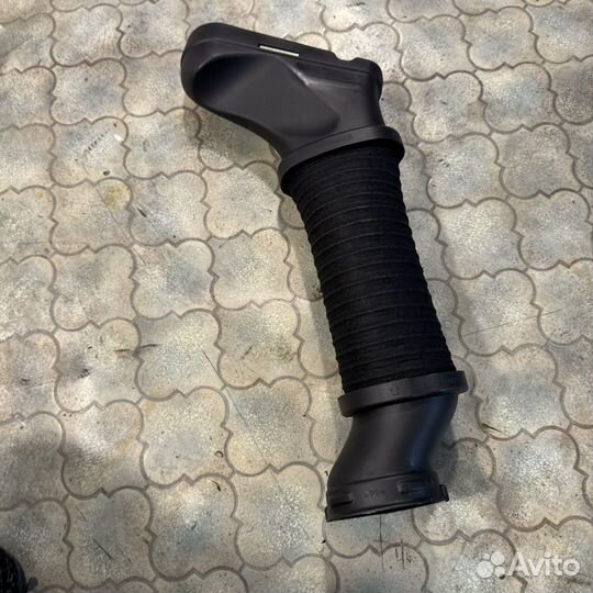 Патрубок воздушного фильтра Mercedes 6.3